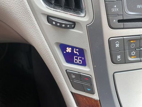 Used 2011 Cadillac CTS Luxury RWD image 35