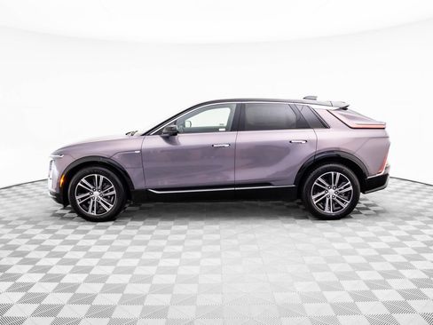 New 2026 Cadillac Lyriq Luxury image 2