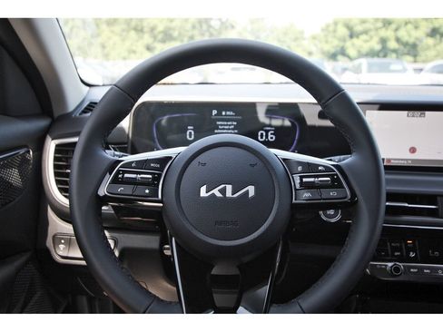 New 2026 Kia Seltos S FWD image 15