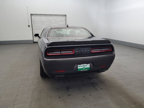Used 2015 Dodge Challenger SXT Plus image 6