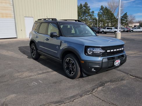 New 2025 Ford Bronco Sport Outer Banks w/ Outer Banks Tech Package+ AWD/4WD image 17