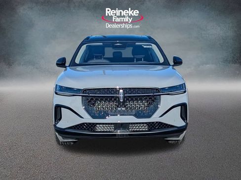New 2026 Lincoln Nautilus Reserve w/ Jet Appearance Package AWD/4WD image 2