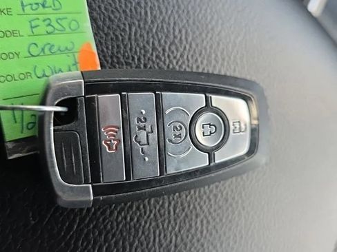 Used 2019 Ford F350 Lariat w/ Lariat Ultimate Package AWD/4WD image 35