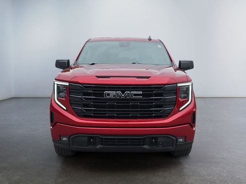Used 2024 GMC Sierra 1500 Elevation AWD/4WD image 8