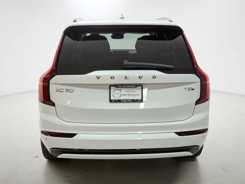 New 2026 Volvo XC90 T8 Ultra w/ Protection Package image 8