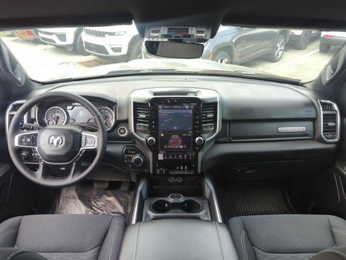 Used 2025 RAM 1500 Big Horn AWD/4WD image 30