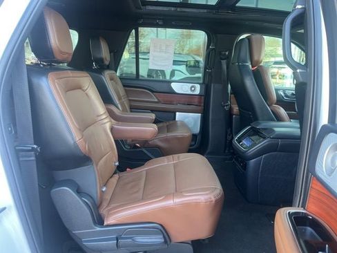 Certified 2024 Lincoln Navigator L Reserve AWD/4WD image 20