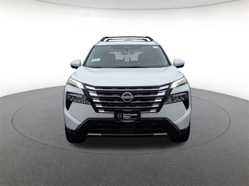 New 2026 Nissan Rogue Platinum w/ Platinum Premium Package image 2