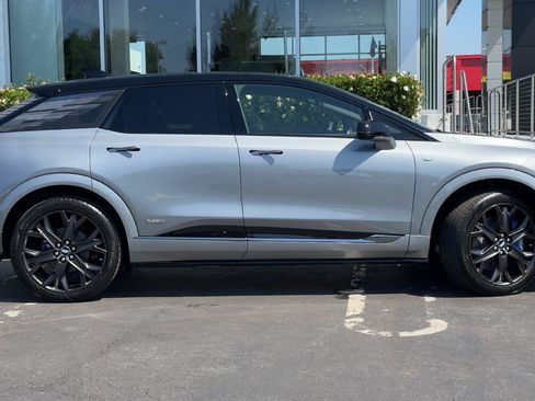 New 2026 Cadillac Optiq V AWD/4WD image 3