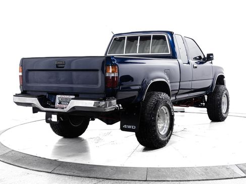 Used 1992 Toyota Pickup SR5 image 10