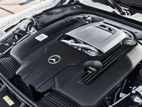 Used 2026 Mercedes-Benz Maybach SL 680 image 24