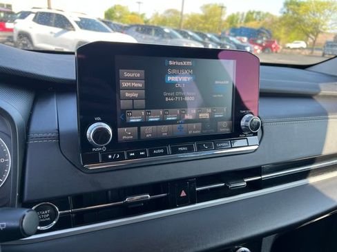 Used 2024 Mitsubishi Outlander ES AWD/4WD image 18