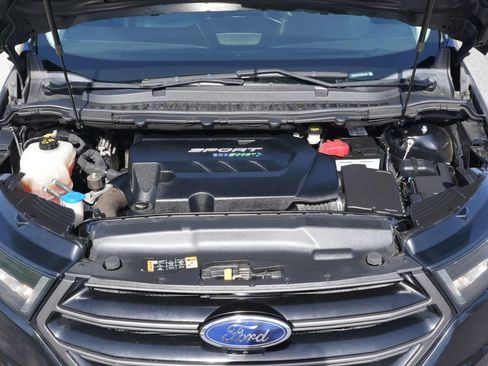 Used 2017 Ford Edge Titanium w/ Technology Package image 16