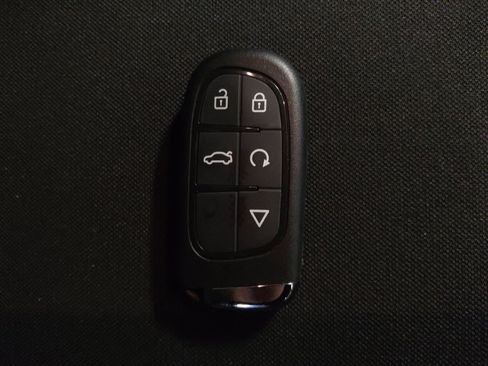 Used 2023 Hyundai Elantra SEL FWD image 32