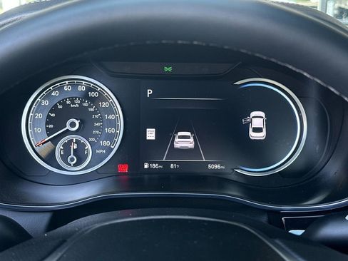 Used 2026 Genesis G70 2.5T Prestige image 25