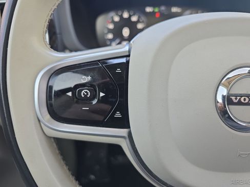 Used 2021 Volvo XC60 T5 Inscription w/ Advanced Package image 17