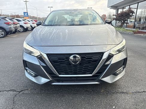 Used 2021 Nissan Sentra SR image 2