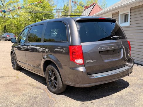 Used 2019 Dodge Grand Caravan GT FWD image 6