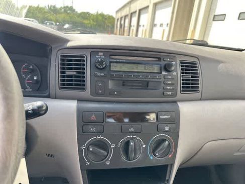 Used 2003 Toyota Corolla CE FWD image 7