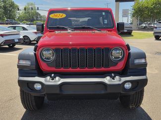 Used 2024 Jeep Wrangler Sport video 2