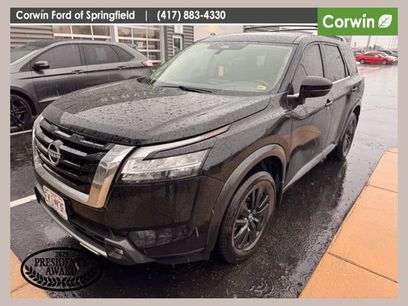 Used 2022 Nissan Pathfinder SL