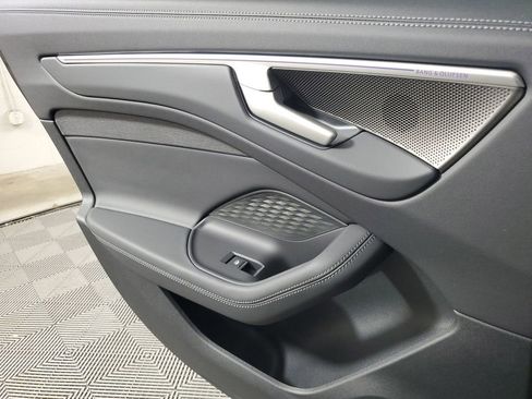 New 2026 Audi A6 Premium Plus image 18