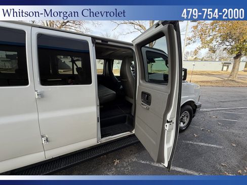 Used 2020 Chevrolet Express 3500 LT w/ LT Preferred Equipment Group image 27
