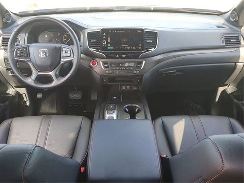 Used 2025 Honda Ridgeline TrailSport image 15