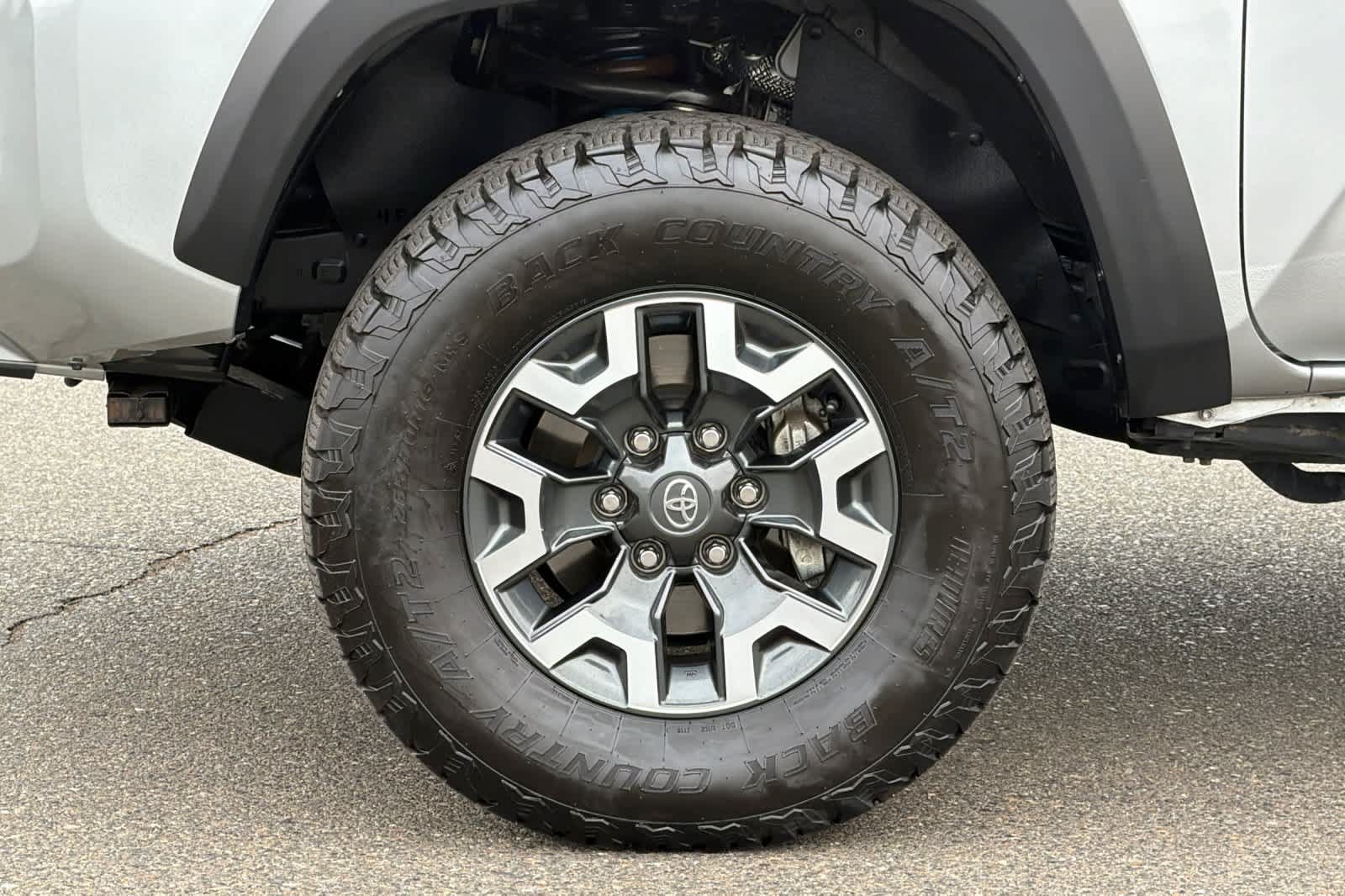 Used 2022 Toyota Tacoma TRD Off-Road AWD/4WD image 29