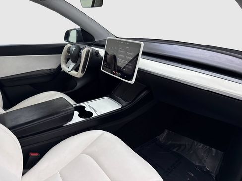 Used 2022 Tesla Model Y Performance AWD/4WD image 40