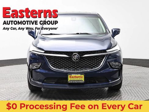 Used 2022 Buick Enclave Avenir w/ Avenir Technology Package AWD/4WD image 2