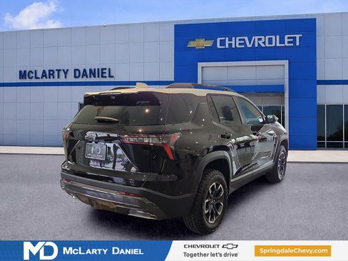New 2026 Chevrolet Equinox ACTIV w/ Convenience Package III FWD image 3