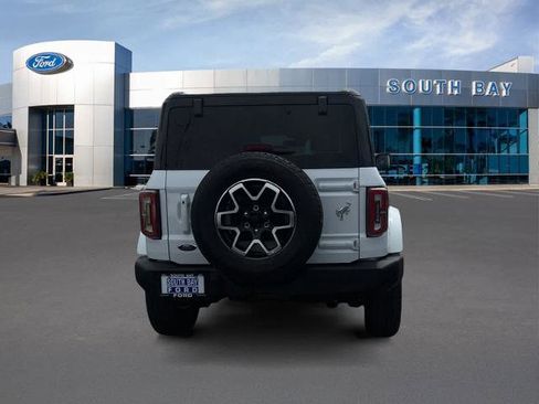 Certified 2025 Ford Bronco Outer Banks AWD/4WD image 4