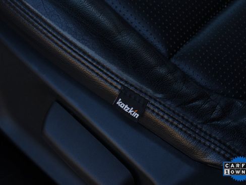 Used 2022 Ford Escape SE w/ Cold Weather Package image 18