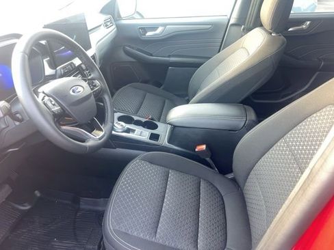 Used 2023 Ford Escape Active w/ Tech Pack #2 AWD/4WD image 8