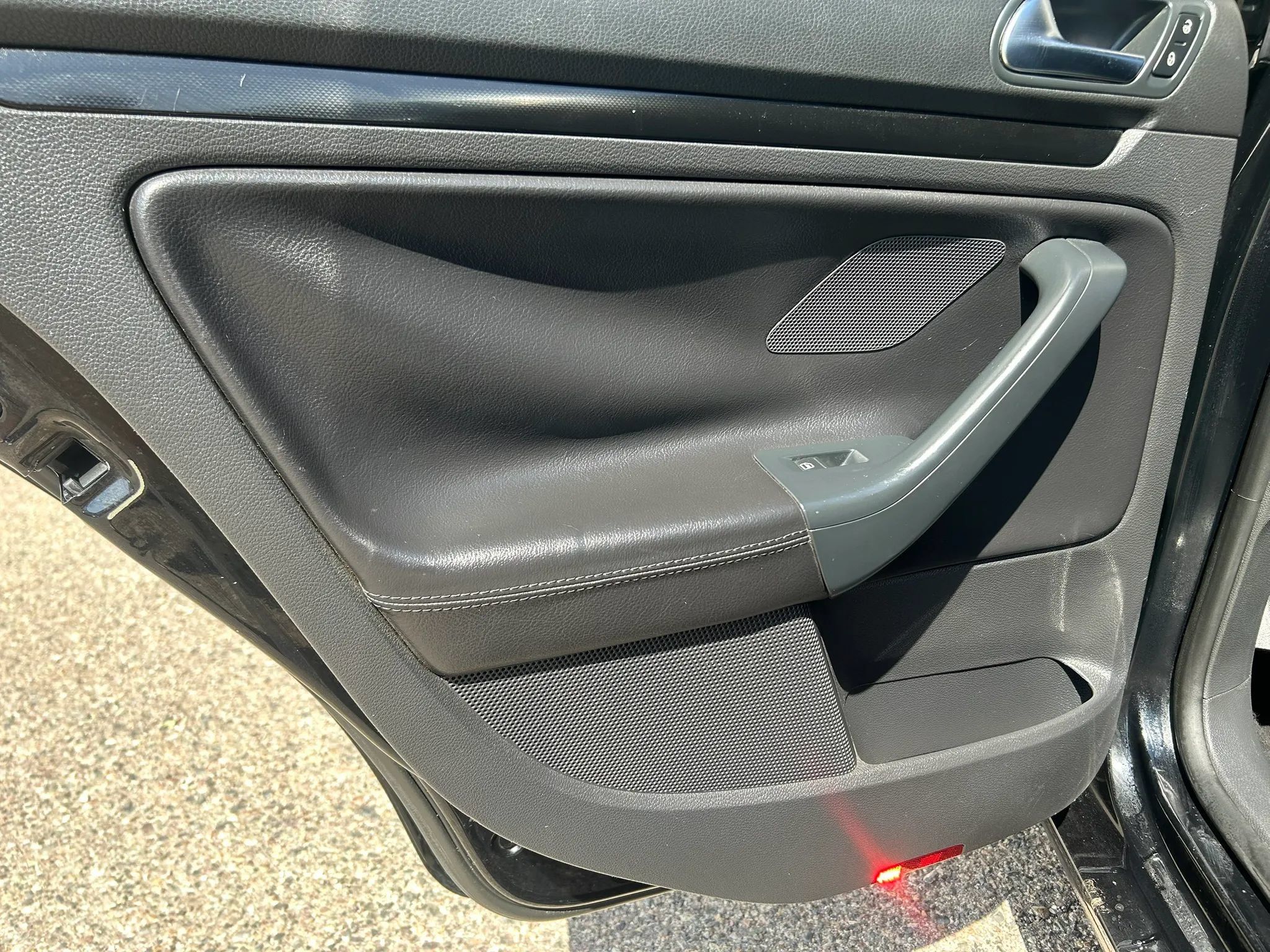 Used 2012 Volkswagen Jetta TDI FWD image 9