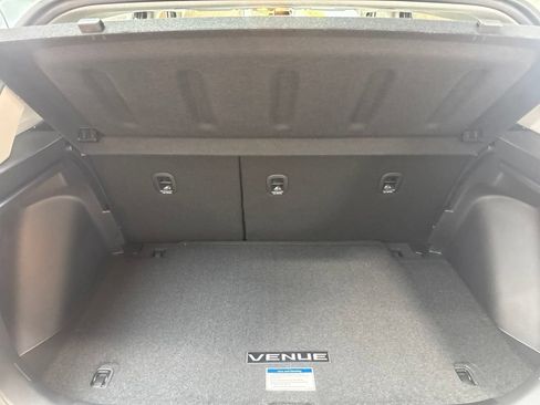 New 2026 Hyundai Venue SEL FWD image 9