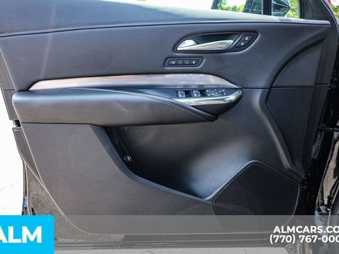 Used 2025 Cadillac XT4 Premium Luxury FWD image 47