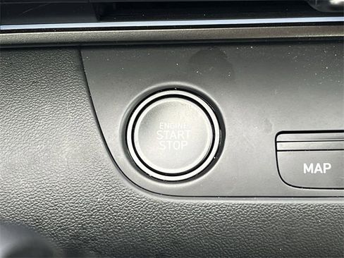 Certified 2025 Hyundai Elantra SEL image 19