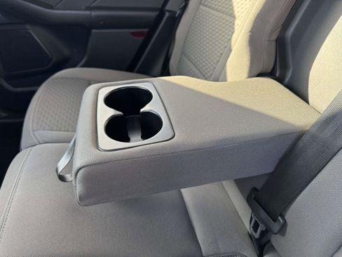 Used 2022 Ford Escape SE w/ SE Sport Appearance Package image 10