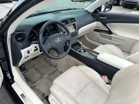 Used 2010 Lexus IS 250C RWD image 18