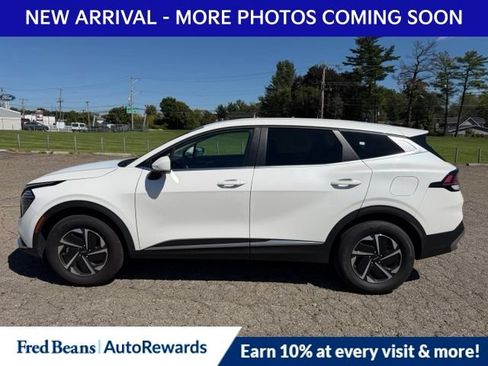 Used 2025 Kia Sportage LX AWD/4WD image 4