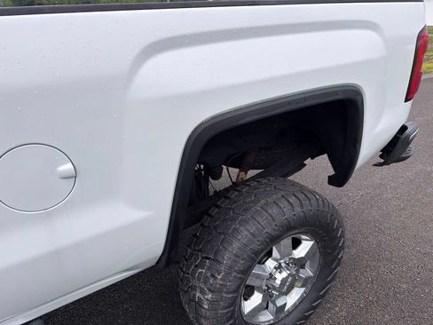 Used 2016 GMC Sierra 2500 SLT w/ Suspension Package, Off-Road AWD/4WD image 13