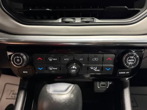 Used 2023 Jeep Compass Limited AWD/4WD image 39