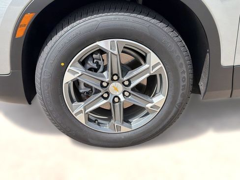 Certified 2024 Chevrolet Blazer LT w/ Convenience Package FWD image 11