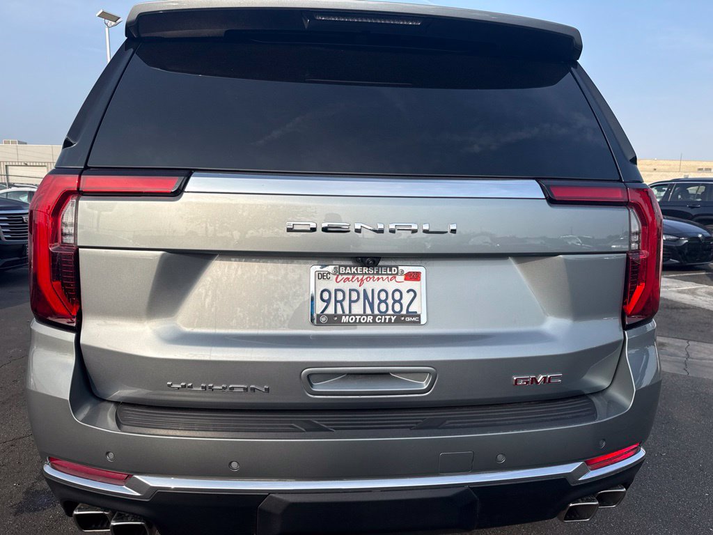 Used 2025 GMC Yukon Denali AWD/4WD image 4