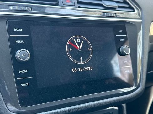 Used 2024 Volkswagen Tiguan Wolfsburg Edition image 21