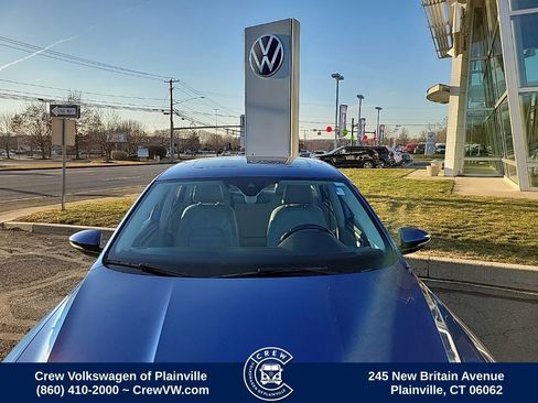 Used 2017 Volkswagen Passat 1.8T SEL Premium image 23