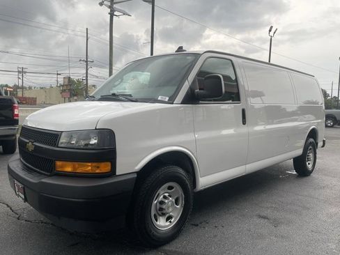 Used 2021 Chevrolet Express 2500 Extended w/ Driver Convenience Package image 3