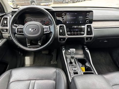 Used 2021 Kia Sorento EX AWD/4WD image 10